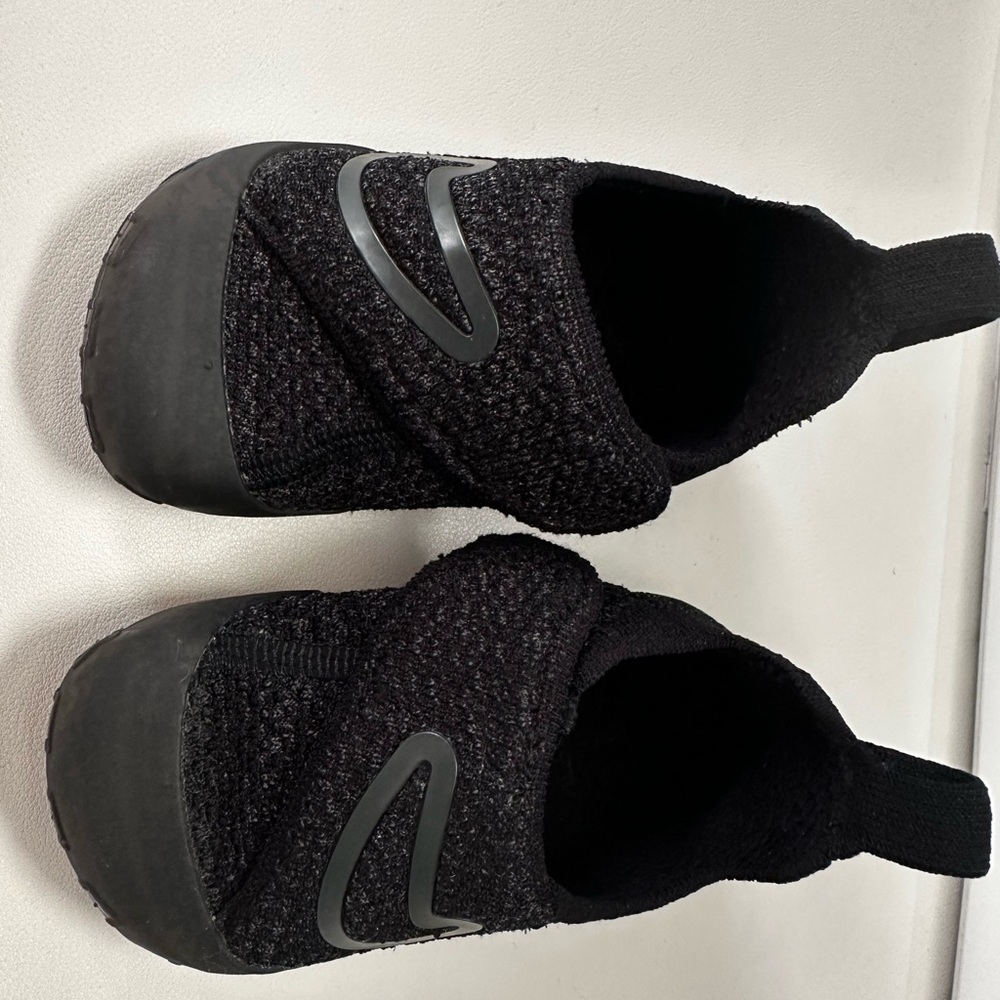 Toddler Nike Swoosh shoes